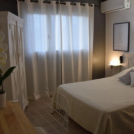 Hotel Le Grillon LʼÎle-Rousse المظهر الخارجي الصورة