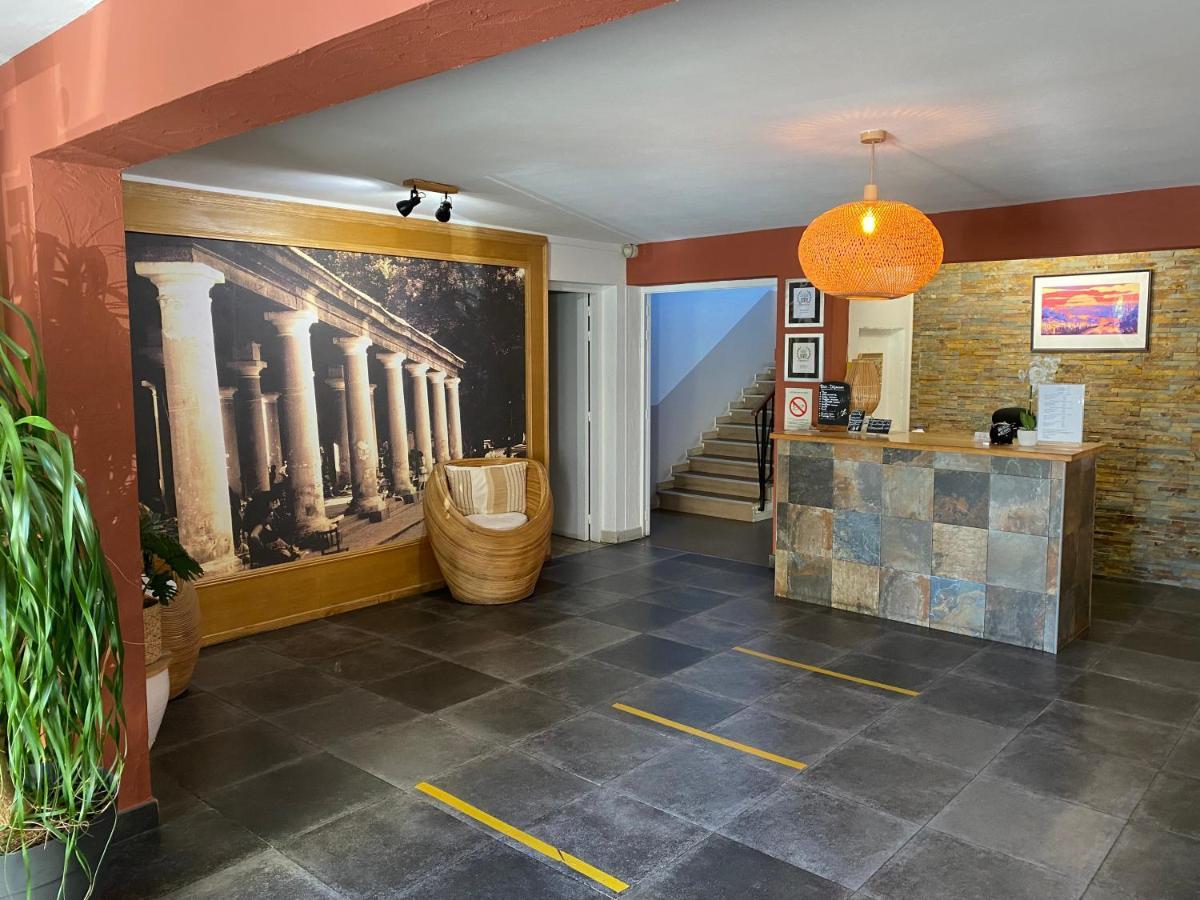 Hotel Le Grillon LʼÎle-Rousse المظهر الخارجي الصورة